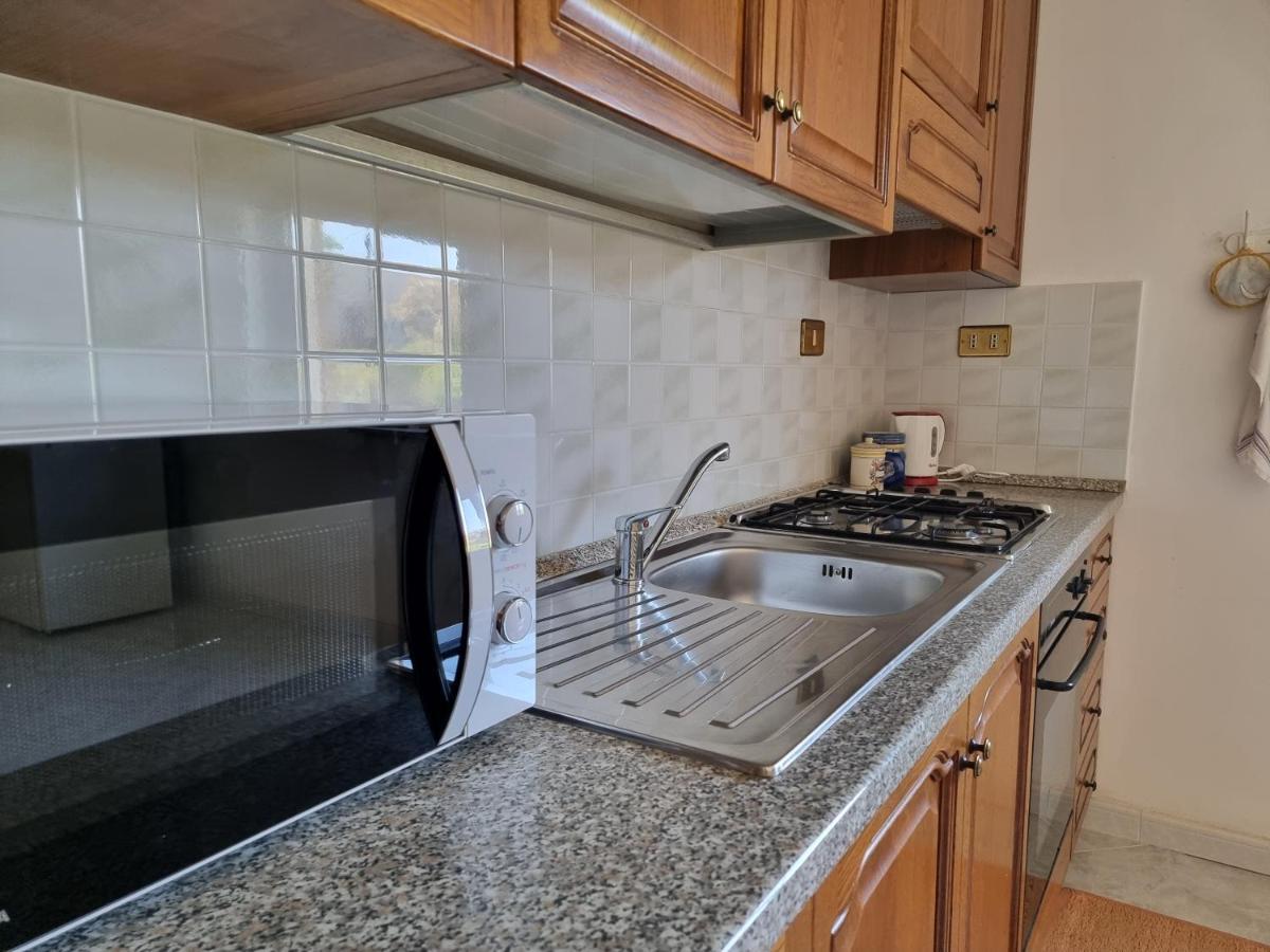 Villa Flora - With Sea View, 2 Minutes Walk To Beach Траппето Экстерьер фото