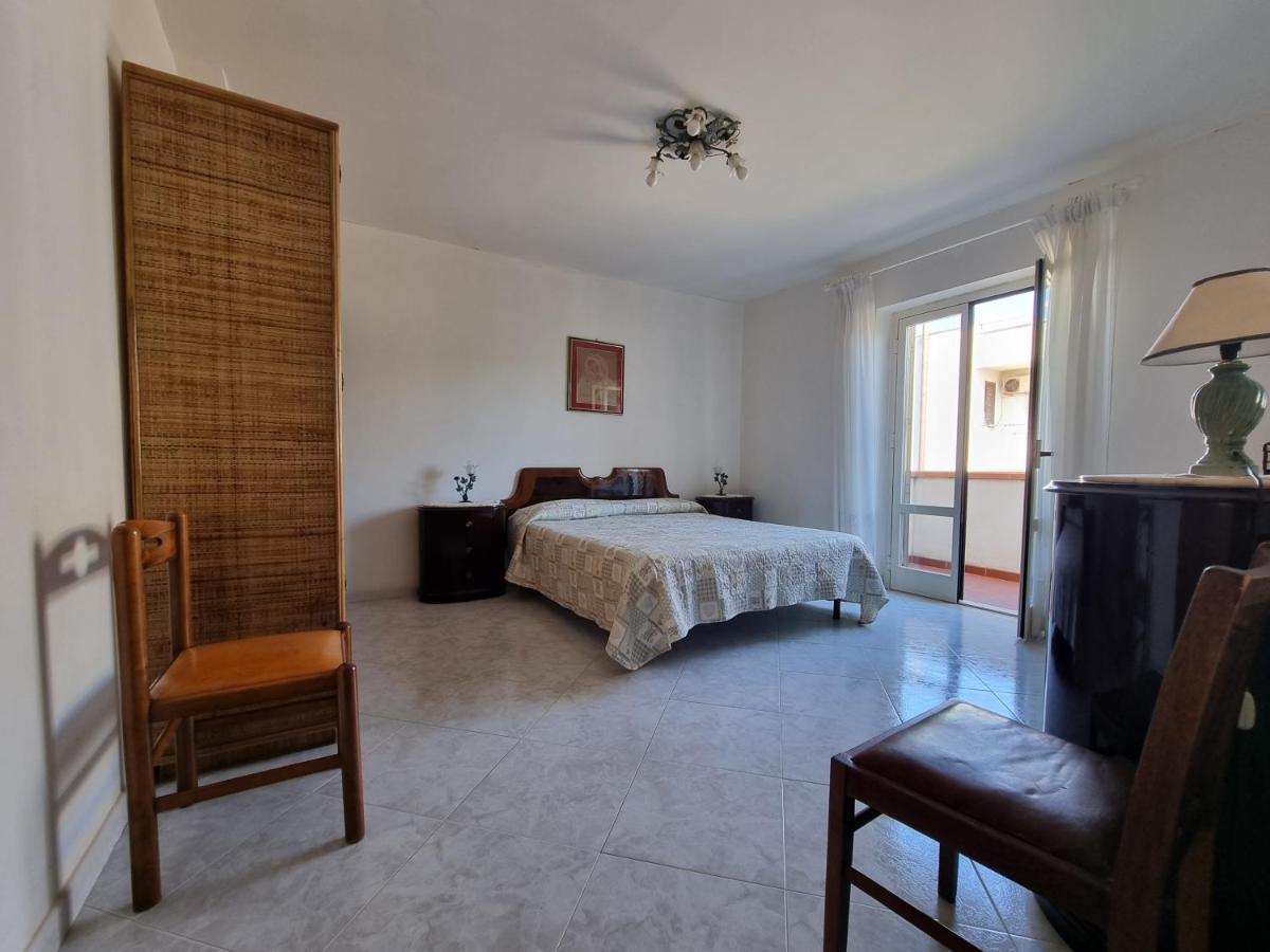 Villa Flora - With Sea View, 2 Minutes Walk To Beach Траппето Экстерьер фото