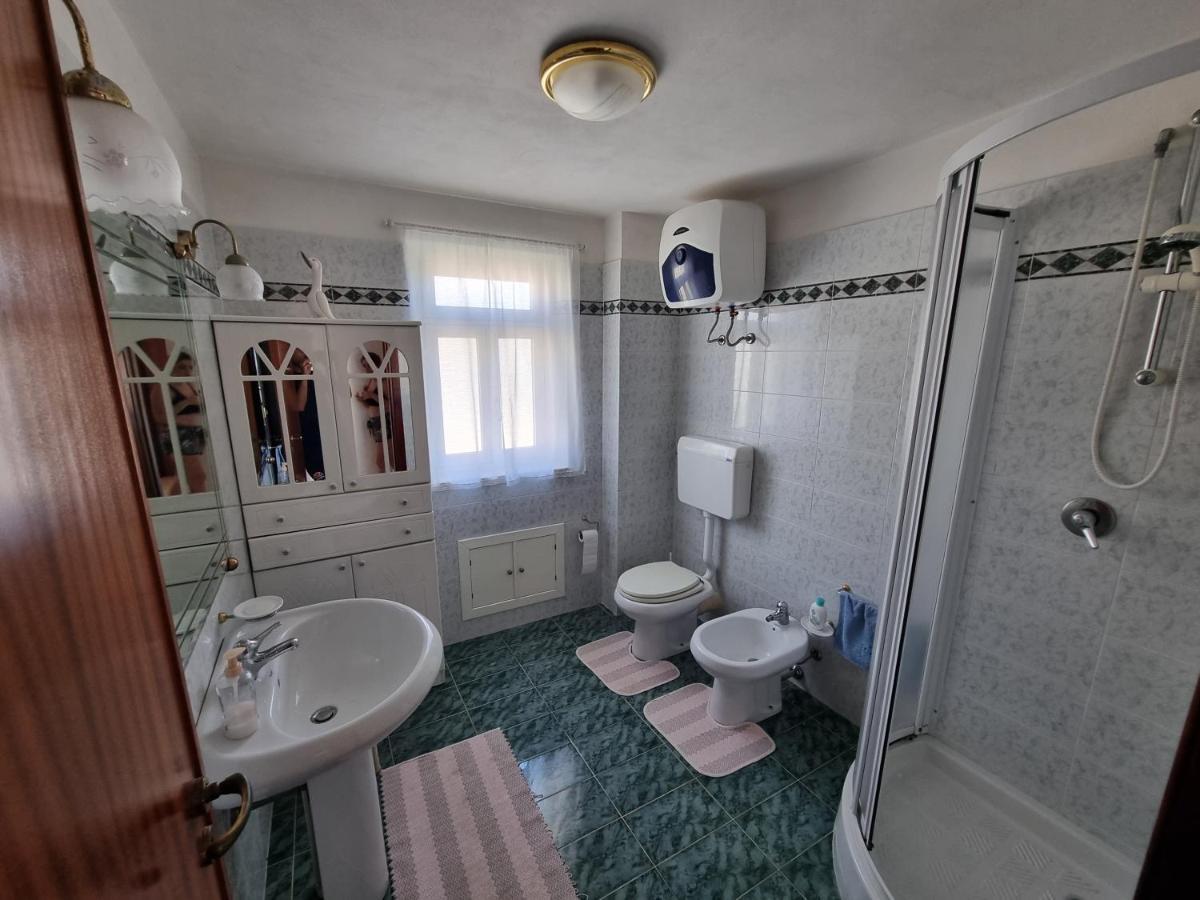 Villa Flora - With Sea View, 2 Minutes Walk To Beach Траппето Экстерьер фото